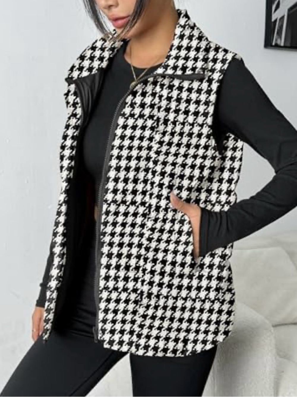 New! Lightweight Sleeveless Puffer Vest Stand Collar Jacket w Pockets Size L
